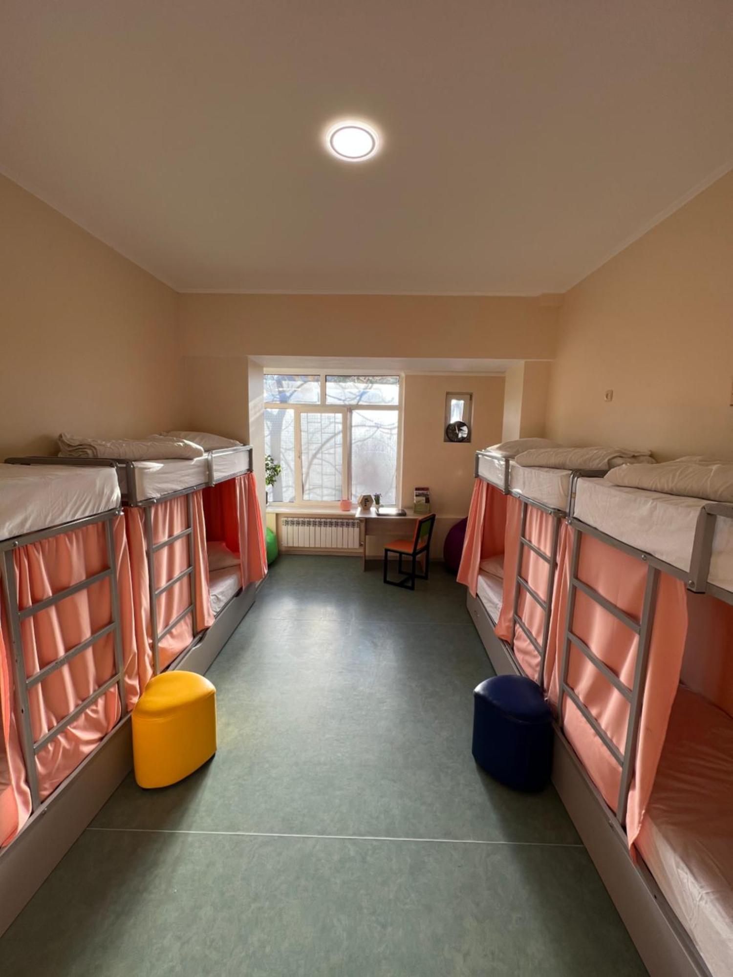 קייב Demeevsky Hostel מראה חיצוני תמונה